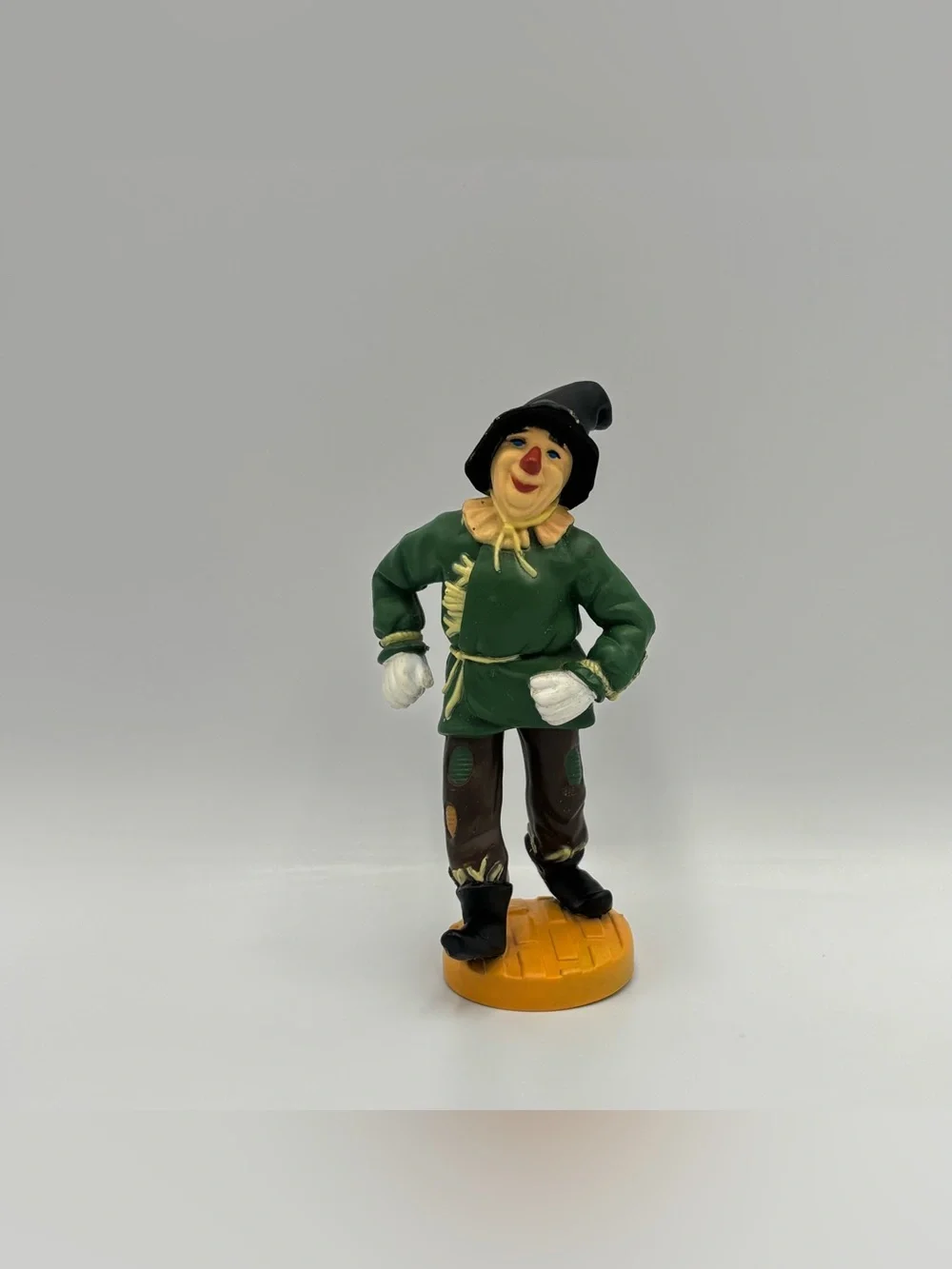 Vintage Wizard Of Oz Toys Witch Dorthy Toto Scarecrow Tin Man Leprechaun Lion